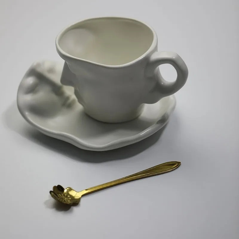 Art-Inspired Kiss Mug – Beautiful Ceramic Gift